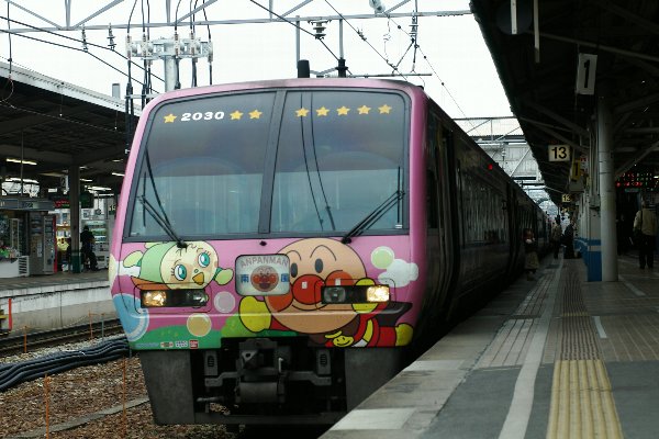JR四国、特急「南風」一部列車に2000系量産車を先行投入。ダイヤは従来のまま 