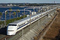 新幹線300系電車　画像wikipedia