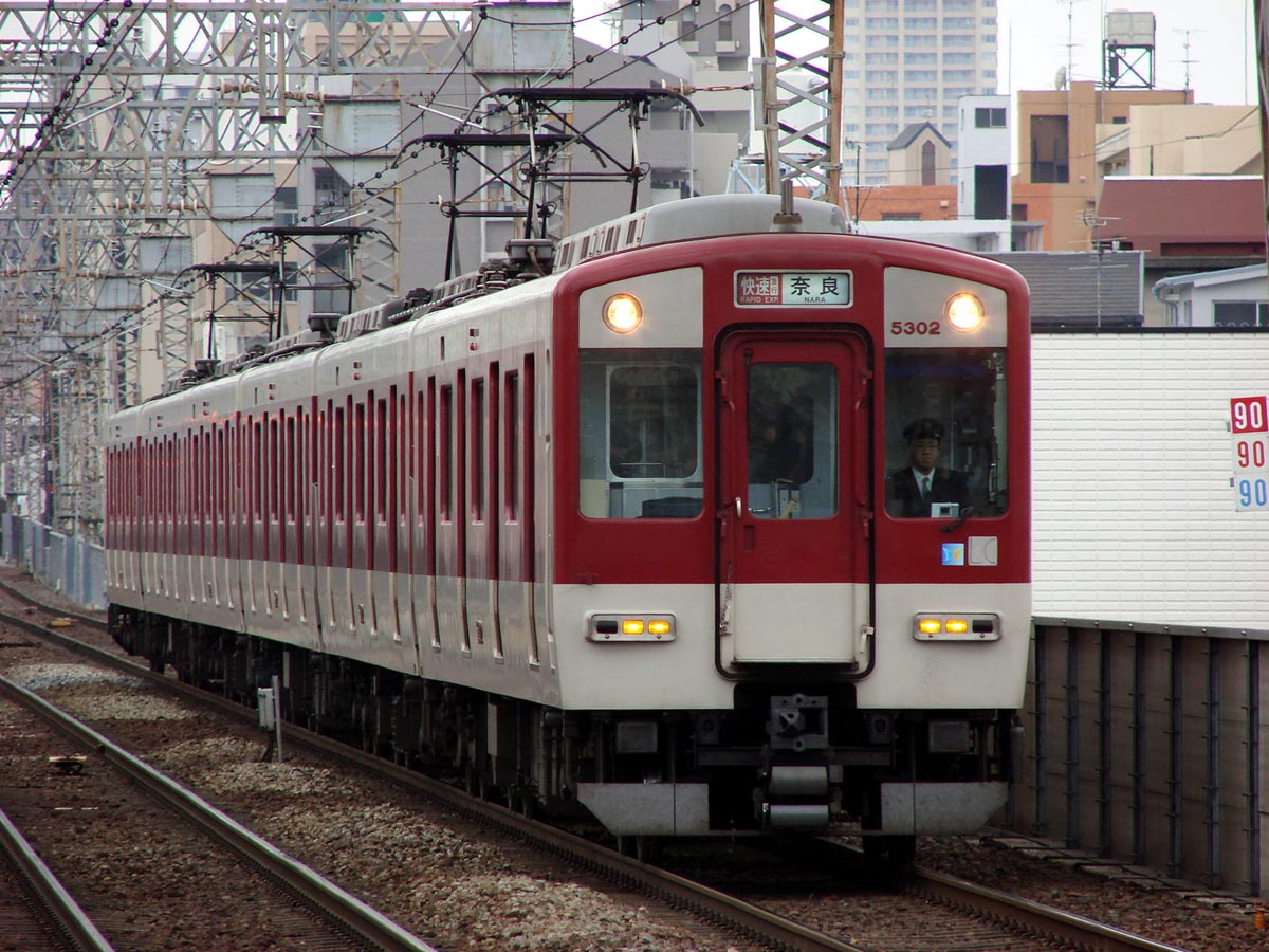 近鉄  新造L/Cカー（5800系：大阪・名古屋線用は5810番台）の営業運転開始